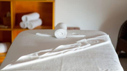 Améliorez l&rsquo;expérience client avec une table de massage adaptée